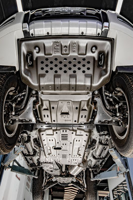 Standart Otomobil Parçaları Mitsubishi Pajero için Vücut Altı Şasi Koruyucusu Tam Kaydırma Plakası