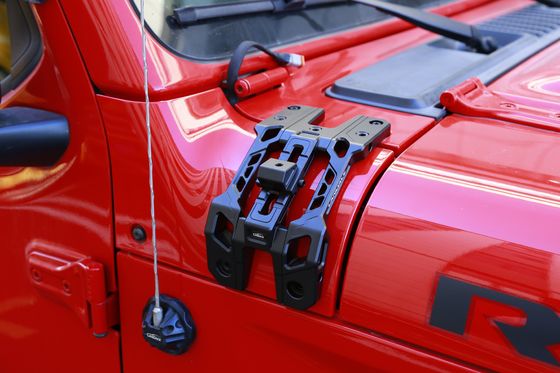 OEM Alınmış Yüksek Alüminyum Alaşımlı LED Sürüş Işığı Bracket Jeep JL için bir sütun montu