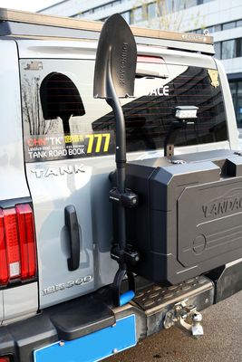 Wrangler JL JK Tank 300 BJ40 için arka kapı dış depolama kutusu AL6063-T6 malzemesinden yapılmıştır