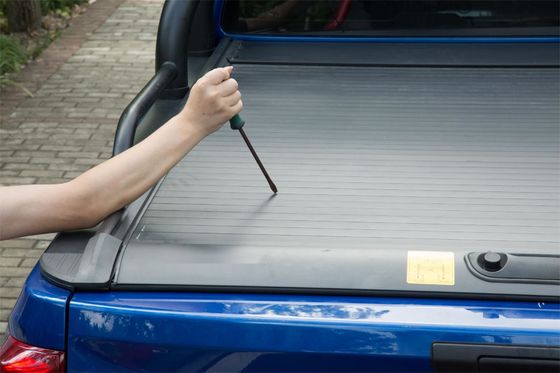 Çekilebilir Kanopi Roller Shutter Satış Nissan Navara NP300 için 4WD Ülke Üzerine Aksesuarlar