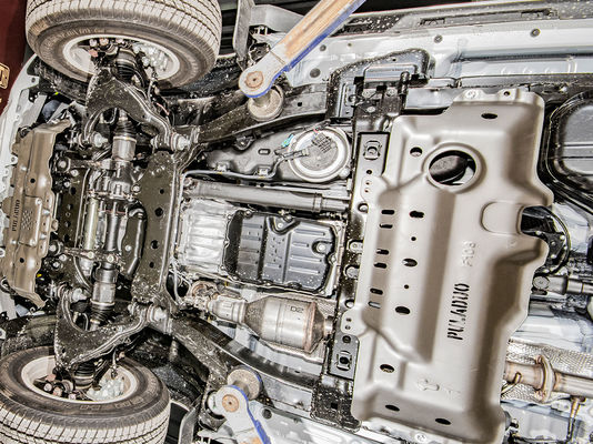 Koruma Fonksiyonu Motor Koruyucu Kaydırma Plağı Toyota Prado için kapak altındaki kaydırma plağı