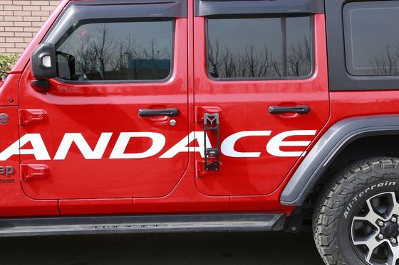 Jeep Wrangler 2018-2022 Gümüş Siyah Katlanabilir 4x4 Araba Yan Kapı Ayak Pedal Peg Destek
