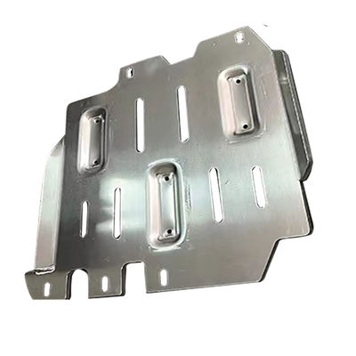 WranglerJL'nin alt ray koruması için siyah off road alüminyum kayma plağı