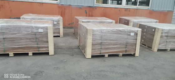 LC200'ünüzün off-road yeteneklerini özelleştirilmiş Slimline II Çatı Taşıyıcısı Kiti ile geliştirin