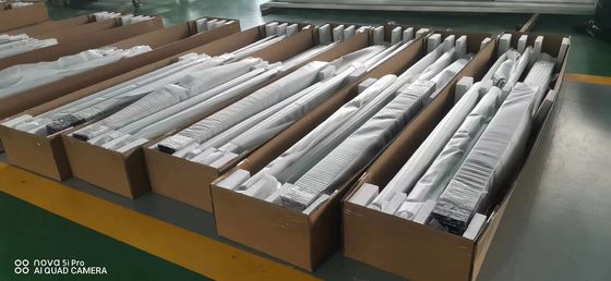 LC200'ünüzün off-road yeteneklerini özelleştirilmiş Slimline II Çatı Taşıyıcısı Kiti ile geliştirin