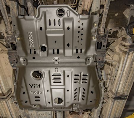 Nissan Patrol GR V Pickup Y61 için Off-Road Hazır Magnezyum Alüminyum Alaşım Kaydırma Plağı