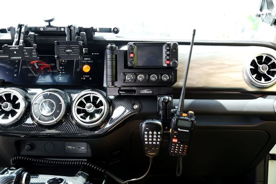 Kırmızı Off-road Araç Aksesuarları Evrensel Alüminyum Alaşım Merkezi Konsolu Araç Radyo İstasyonu Değiştirici Paneli