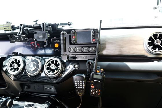 Kırmızı Off-road Araç Aksesuarları Evrensel Alüminyum Alaşım Merkezi Konsolu Araç Radyo İstasyonu Değiştirici Paneli
