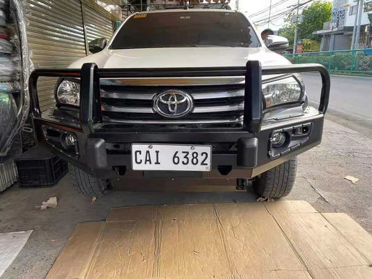 Toyota Hilux için Jerrycan Halder ve Lastik Taşıyıcı ile Arka Tampon En İyi Performansı