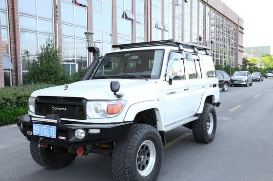 Toyota Lc 76 4x4 Araç Aksesuarları Güç kaplama ve alüminyumlu düz çatı rafları
