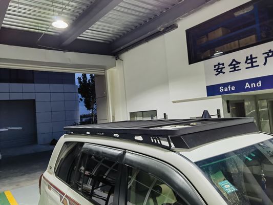 TOYOTA LC200 Araç Modeli Yüksek 4X4 Alüminyum Güneş Araç Çatı Taşları Omurilik Montajı ile