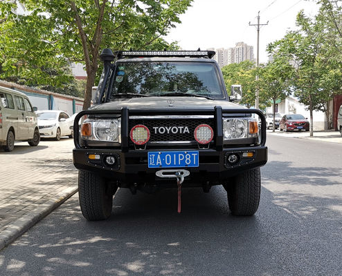 Toyota LC79 Barut Kaplı Çarpıcı Çarpıcı ve Lastik Taşıyıcı ile Vintül Ön Çarpıcı