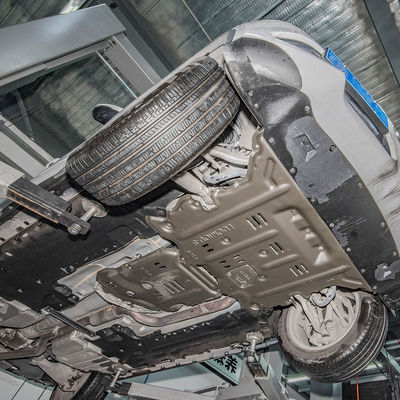 Alfa Romeo Stelvio Araç Koruması Altında Entegre Damgalama İşlemi ile Kaydırma Plakası