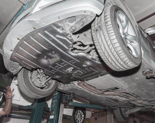 BMW Skid Plate Motor Koruyucu Plate Mangan-Alüminyum Alaşım Aksesuarlarının Doğrudan Satışı