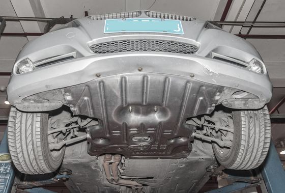 BMW 3-SERIES F31 Alüminyum alaşım kayma plağı Gelişmiş koruma için motor koruma plağı