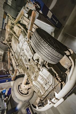 Toyota LC 100 için yüksek 4 koşucu kayma plağı orijinal araba deliklerine basit montaj