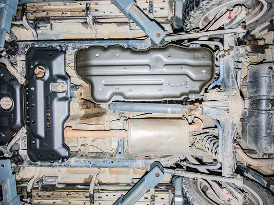 Toyota Prado LC150 OEM için uygundur Yakıt tankı için 3 boyutlu kayma plağı Vücut alt koruma zırhı