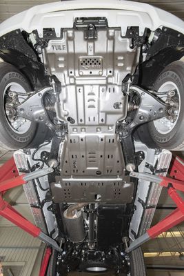 NISSAN Patrol Y61 Y62 Dört tekerlekli patlama koruyucusu