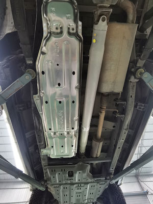 Ford Raptor F150 Ağır Güçlü Araç Koruması Altındaki Magnalium Şasi Kayma Plakası