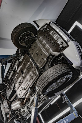 Mitsubishi Pajero V93 V97 Araçları için Magnalium Transfer Case Yakıt Tankı Koruması