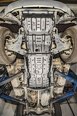 Mitsubishi Sport için kapalı şasi koruyucu tablosu Magnalium araba motoru