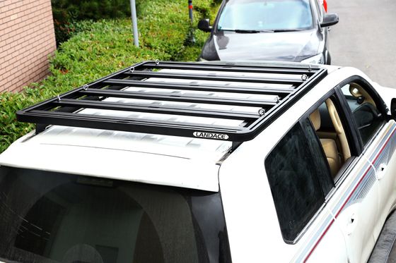 Toyota LC200 LAND CRUISER Yüksek yük kapasitesi ile Alüminyum Araç Çatısı Taşları Satışta