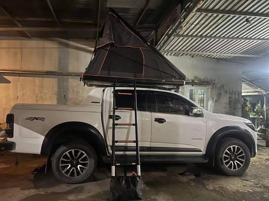 4x4 Offroad Araç Çatı Aksesuarları Clamshell Alüminyum Hard Shell Çatı Çadırı 4 kişi