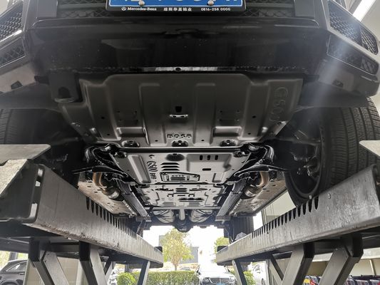 Alüminyum Alaşımı Mercedes G500 Şasi Koruma Motoru Kaydırma Plağı Kolay Bolt-On Montaj