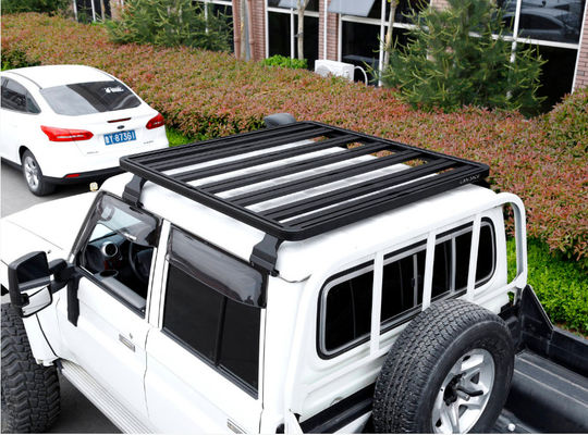 Siyah Akzo Nobel Tozla Kaplı Evrensel Çatı Taşıyıcısı Basket 4x4 Alüminyum Alaşım Çatı Taşıyıcısı