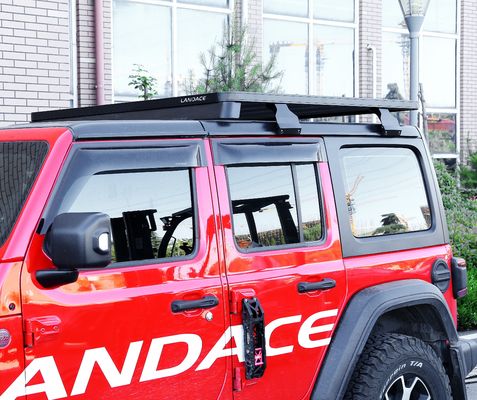 Kısa sert üstlü arabalar için evrensel düz çatı rafı 1500 * 1425 * 55mm Yol yolculuğu için mükemmel