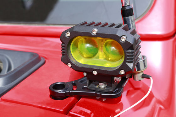 Jeep için hızlı ve sorunsuz A-Sütunlu Ön Cam Kapak Montaj Kilisesi Montajı